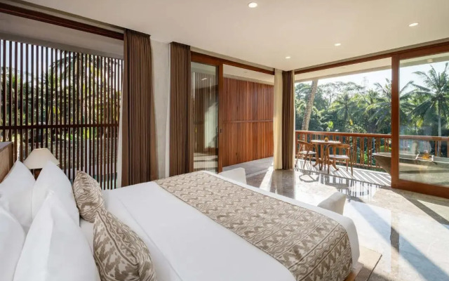 Unagi Wooden Villa by Emana