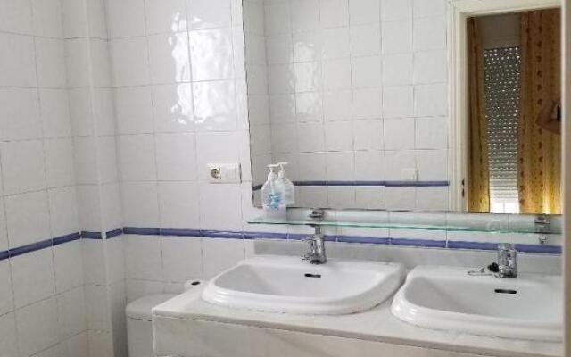 Spaciously Cosy Apartment 5b close to beach