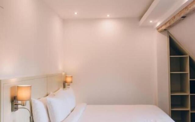 Hotel Republique