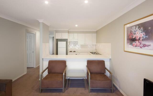 Pinnacle Apartments