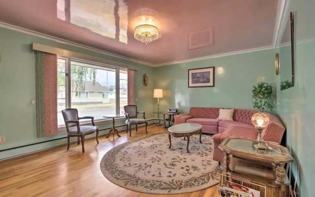 Nostalgic & Retro Anaconda Home, Walk to Town