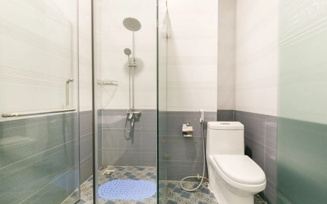 Vienna Hotel by OYO Rooms