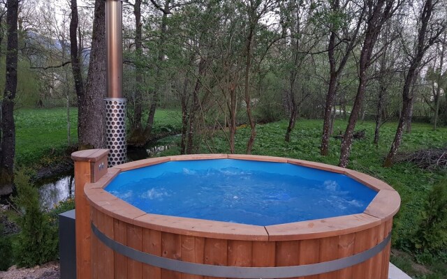 Vodenica Vrelo Chalets