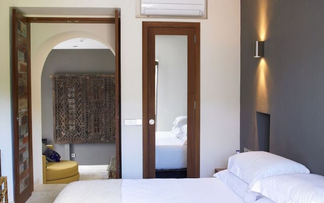 The Giri Residence Hotel & Spa
