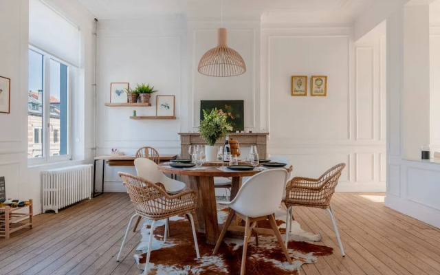 Brugmann Royal Residence