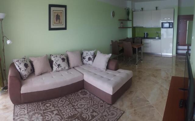 Apartment Sea Space 3