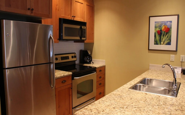 Timberline Lodges by Fernie Lodging Company