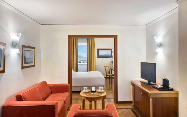 Renaissance Naples Hotel Mediterraneo