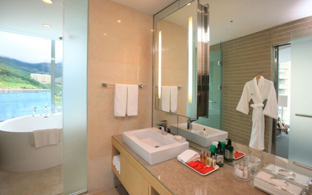 High1 Grand Hotel Convention Tower