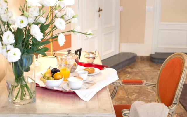 Luxury Bed and Breakfast Cerretani Palace