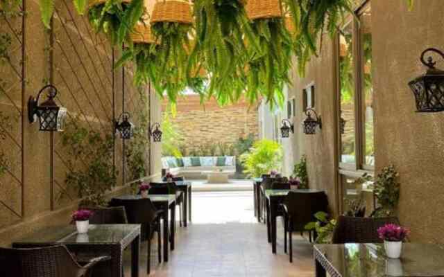 Catena Hotel