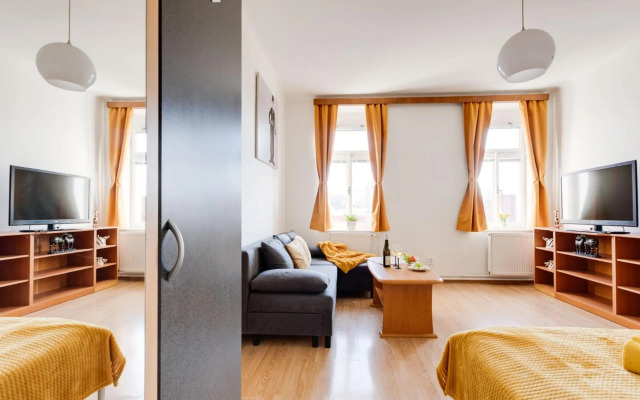 Sunshine Apartment near the City center