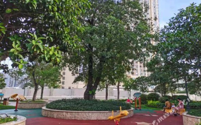 Qiansu Light Luxury Apartment (Daxiwan West District Country Garden Feicuishan)