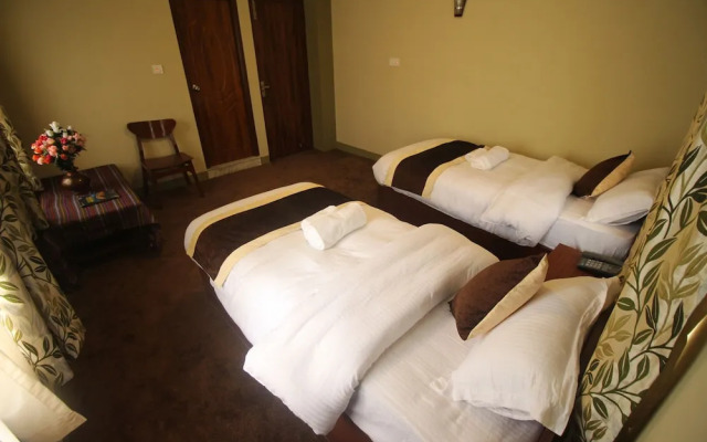 Himalayan Sherpa INN