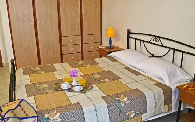Pavezzo Apartments
