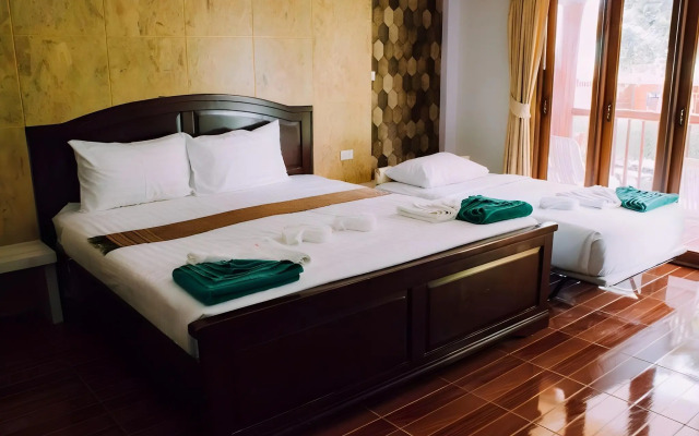 Phi Phi Nice Beach Resort