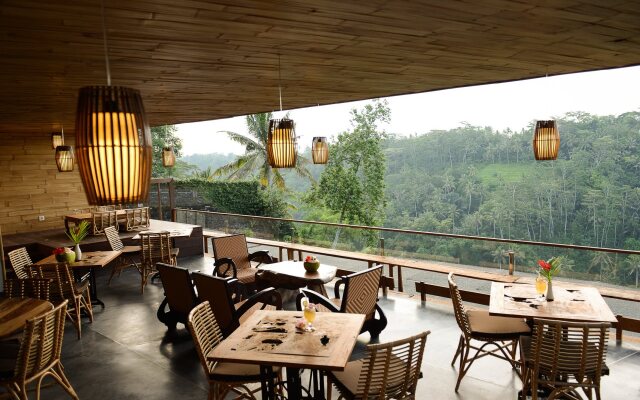 Ayuterra Resort