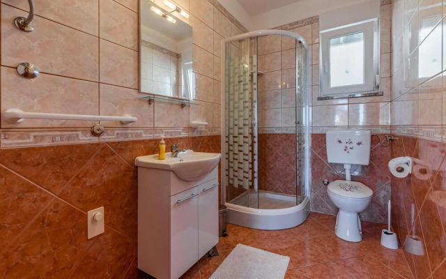 Amazing Apartment in Medulin With 1 Bedrooms and Wifi