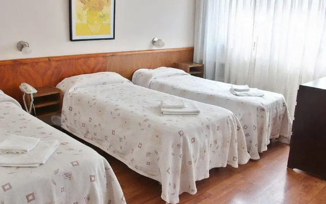 Cosmos Hotel