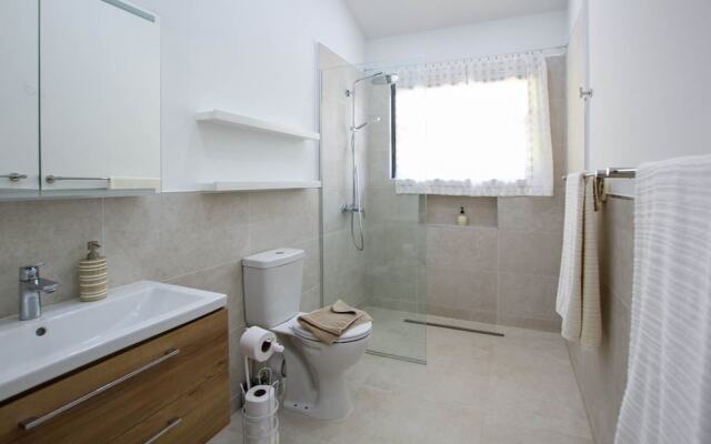 Secluded Beachfront Villa with Large Pool and Gardens - Fryers Well Bay by BSL Rentals
