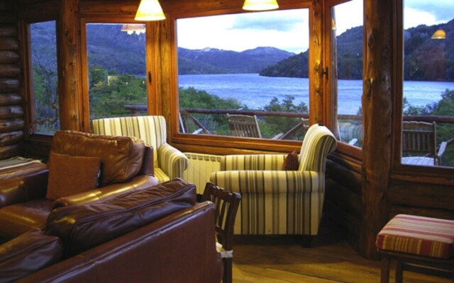 Laguna Larga Lodge