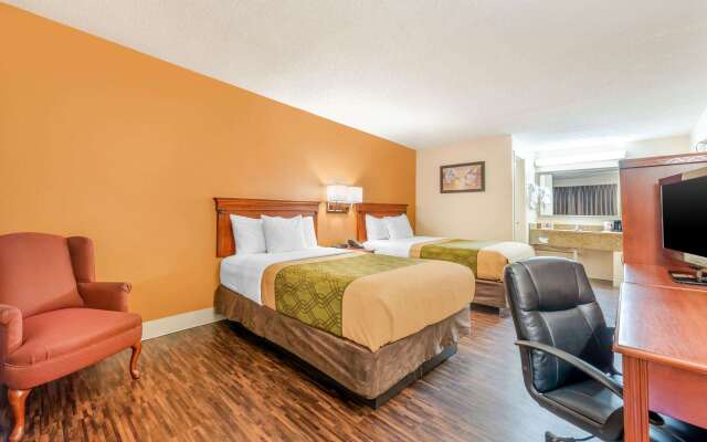 Econo Lodge Louisville Downtown