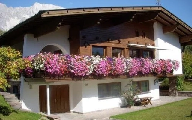 Haus Ruech