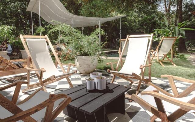 La Negra Surf Hotel & Soda