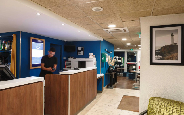 Hotel Campanile Lyon Est - Bron Eurexpo