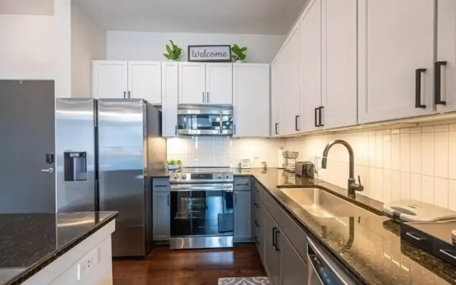 Modern Luxury Apartment with Gym 410