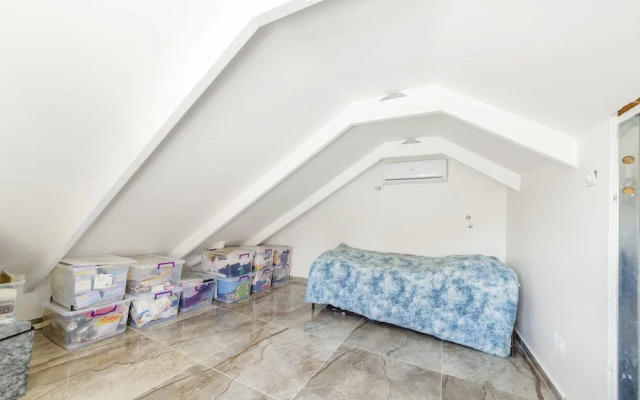 Chateau Gabriel 6 BR Villa w Heated Pool