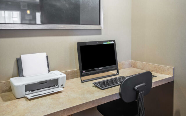 Sleep Inn & Suites Hays Area