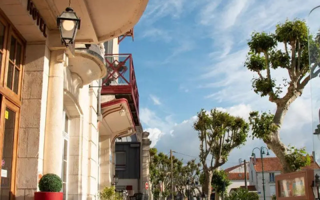 Logis Hotel Le Majestic