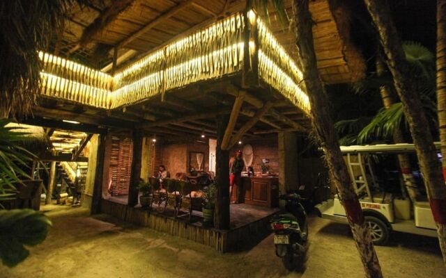 Hostel Bambu Gran Palas