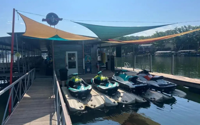 Buddy's Harbor