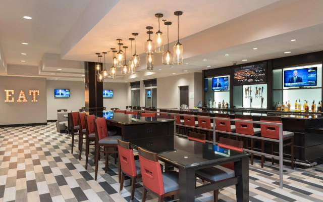 Holiday Inn Indianapolis Airport by IHG