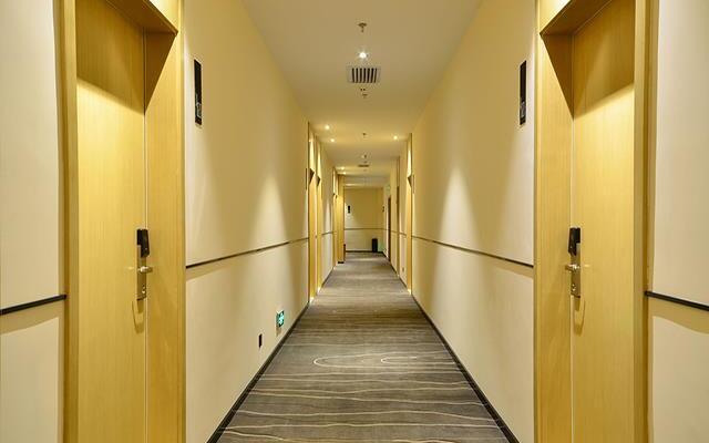 City Comfort Inn Yichang Changjiang Market