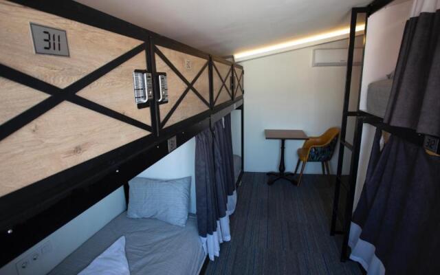 musk hostel