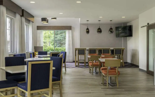 Hampton Inn Manchester Downtown