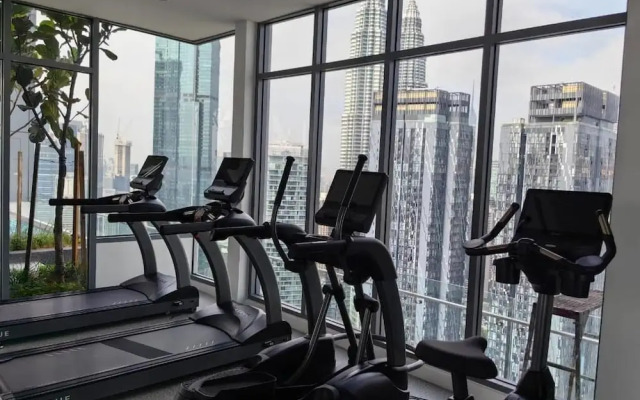 Royce Residence by uBook