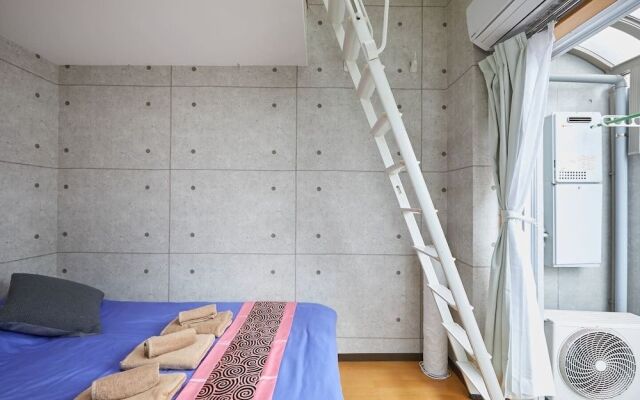 Residential Hotel Amika-F Sangenjaya 303