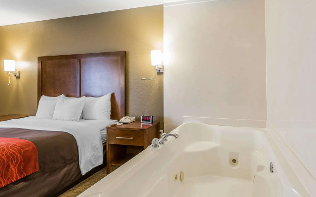 Comfort Inn & Suites Dalton West