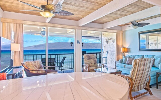 Lokelani #B203 - 2 Br condo by RedAwning
