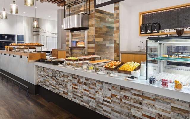 Canopy by Hilton Washington DC The Wharf