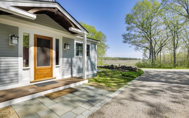 Spacious Kennebunkport Home w/ View, 2 Mi to Beach