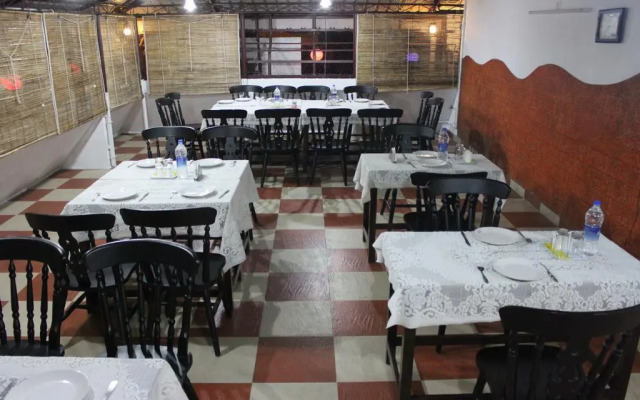 Hotel White Rose