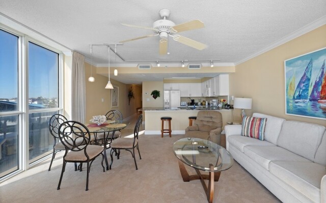 Pelican Beach 0411 1 Bedroom Condo by Pelican Beach Management