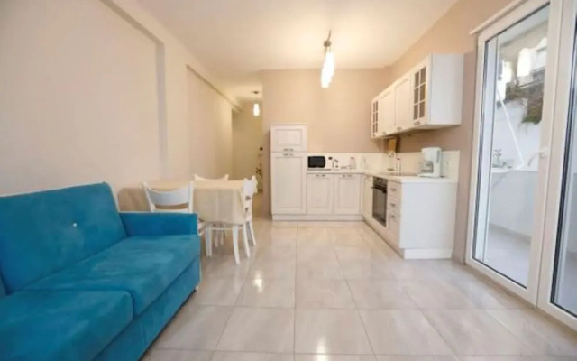 Beachfront Sion Sarande Apartment B