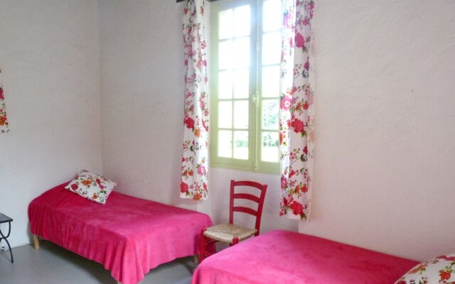 Mansion With 5 Bedrooms in Le Bugue, With Private Pool, Furnished Gard