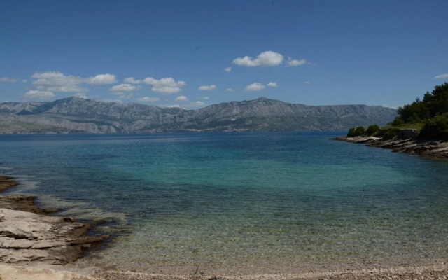 Mare- Close to the sea - H